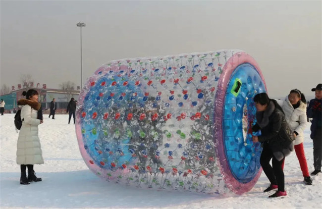 奇趣夢幻浪漫好玩30000㎡超大型冰雪樂園元旦盛大開園一票通玩十餘種