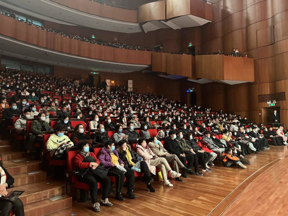 2022新年音乐会正式拉开帷幕,这也是徐州音乐厅举办的第十次新年音乐
