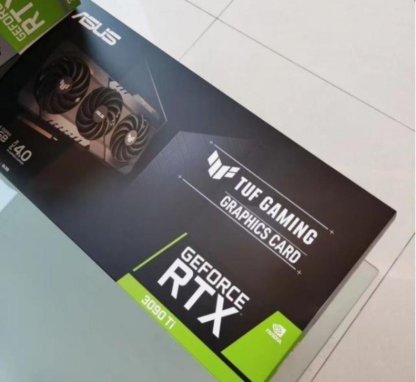 现在,英伟达 rtx 3090 ti 显卡包装已经曝光.来源:中关村在线