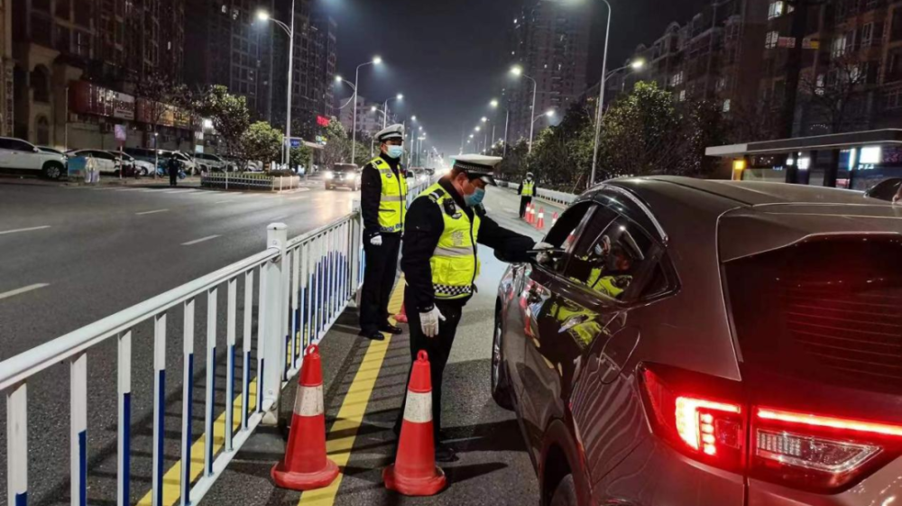 鄂州交警开展雷火2022岁末年初集中整治专项行动