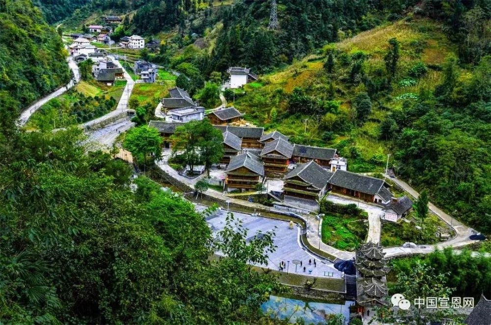 奋进跨越专访长潭河侗族乡党委书记张艳丽