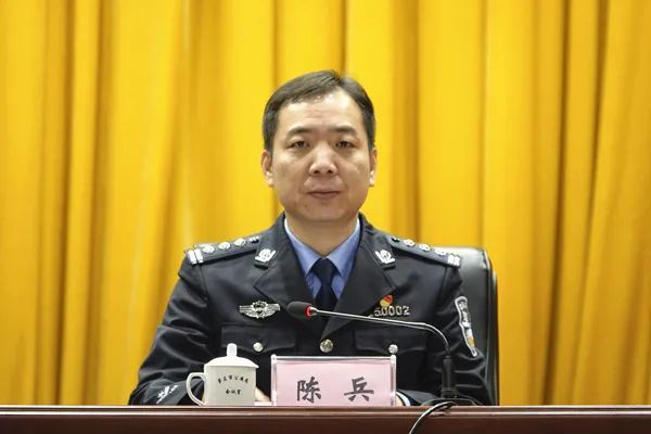 市公安局召开全市公安机关学习贯彻落实党的十九届六中全会精神宣讲会