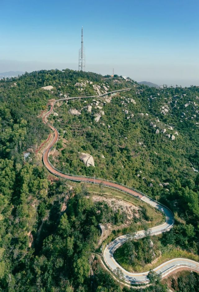 珠海景山道观海段,南国冬日,于城市屋脊之上一览山海.