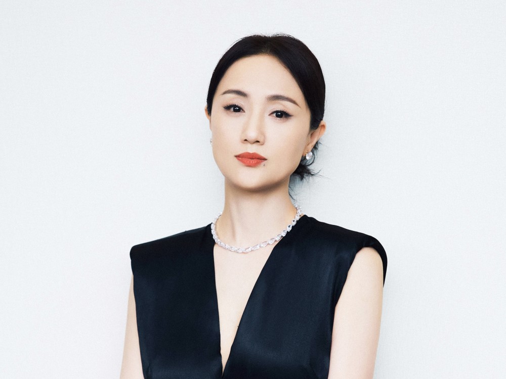 金鸡最佳女配朱媛媛后台采访易烊千玺张子枫在塑造上特别真诚