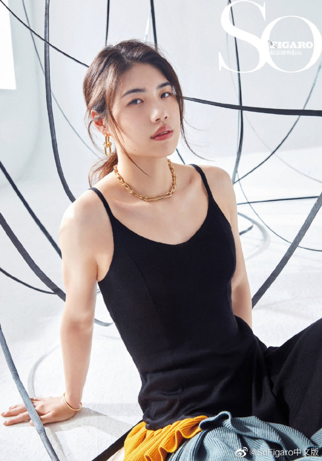 魅力无人能挡奥运冠军张雨霏最新写真大片出炉肤白貌美气质佳