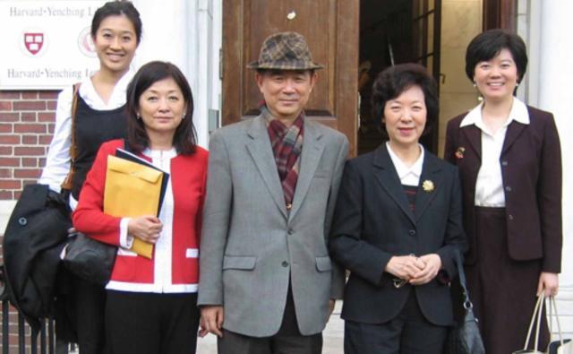 胡宗南的女儿(前排左一)胡为美,很漂亮.