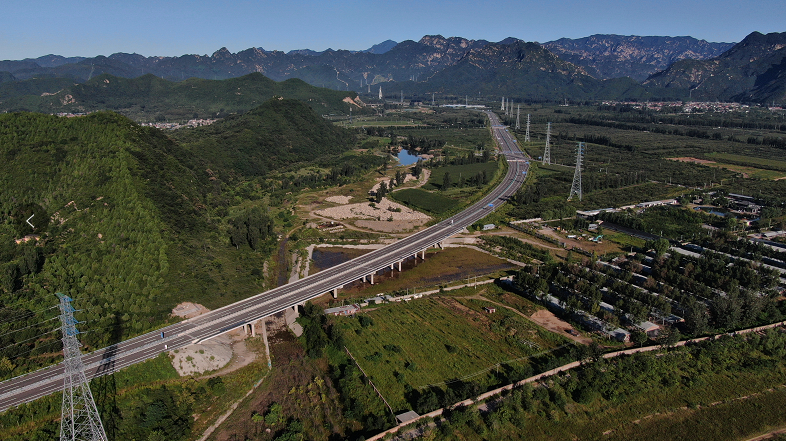 今日通车通怀路顺义潮白河左堤路至怀柔河防口段