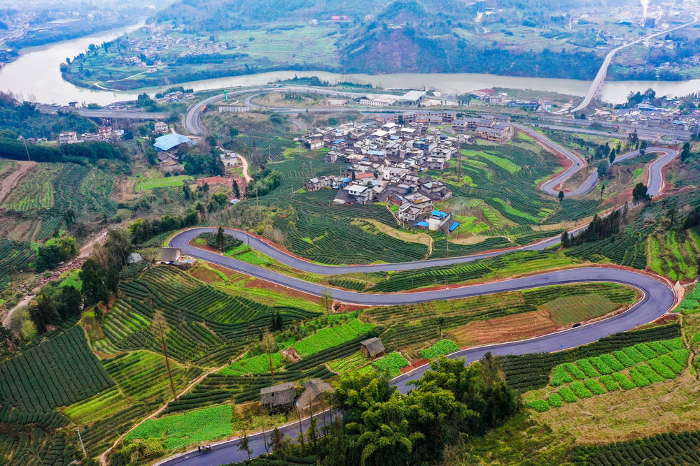 产业连点成线发展聚能成势雅安天全一桥两路两环线集中通车