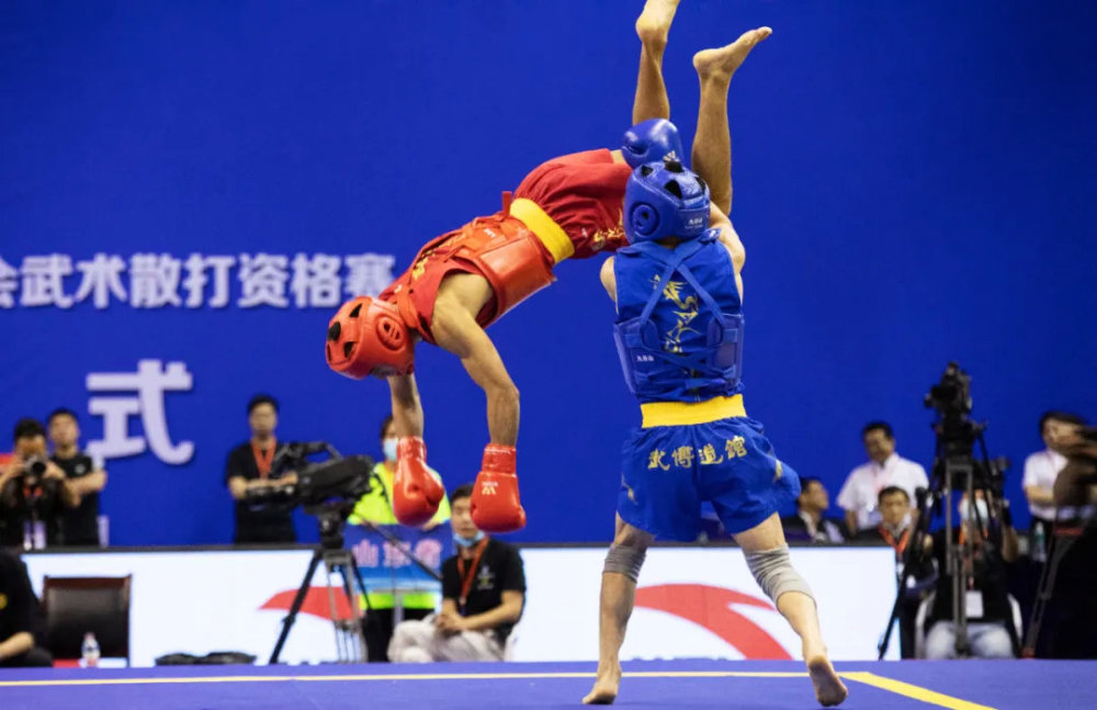回顾2021年中国武术散打10个瞬间