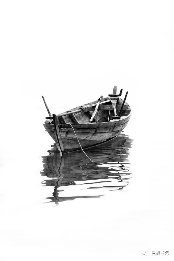 黑白的小船