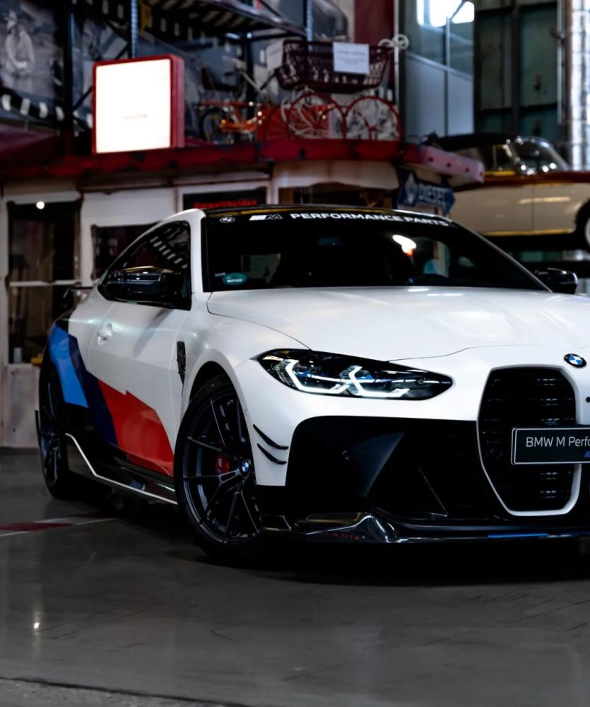 宝马m4(宝马m4雷霆版)