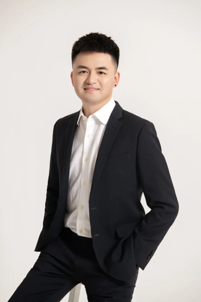DBC职梦合伙人叶彬乐：放弃纽约梦回国，帮助数千个留学生解决求职痛点_腾讯新闻