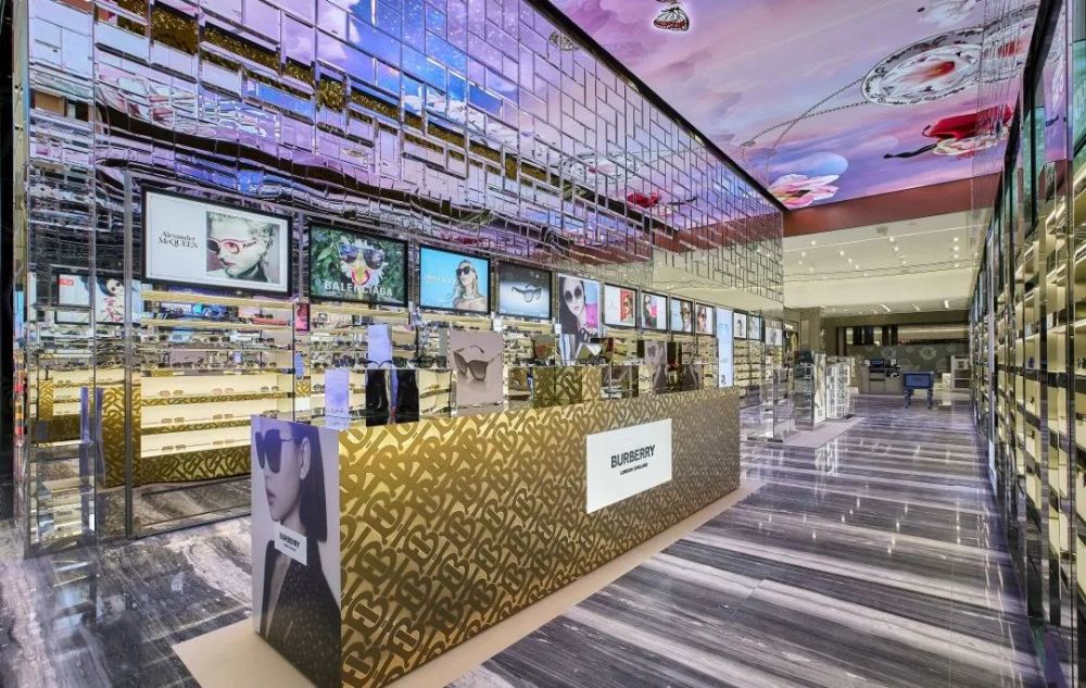 中国旅游集团首家澳门市内免税店亮相打造购物新地标