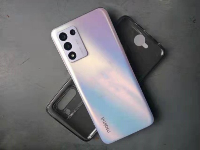 骁龙778g跌至1049元,5000mah 144hz屏,售价更亲民了|oppo|realme q3s