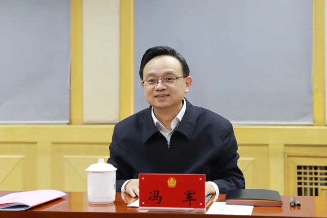 冯军赴太铁中院调研