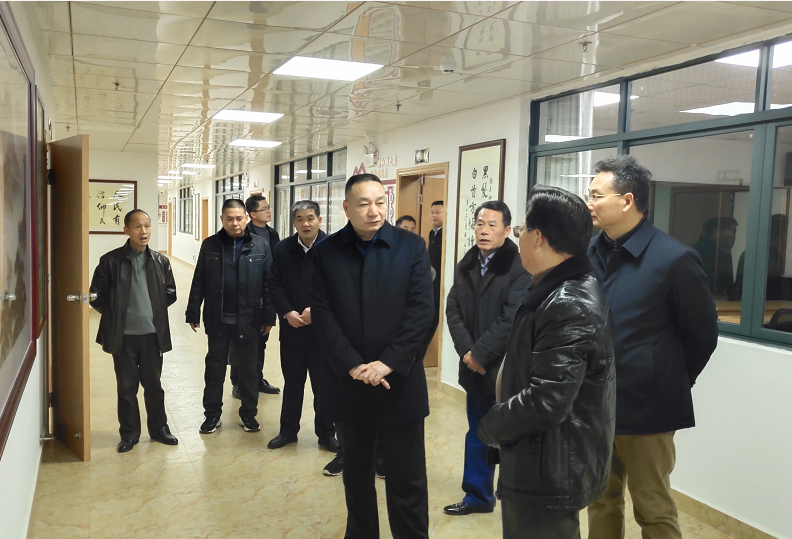 曾文辉到市老干部大学调研