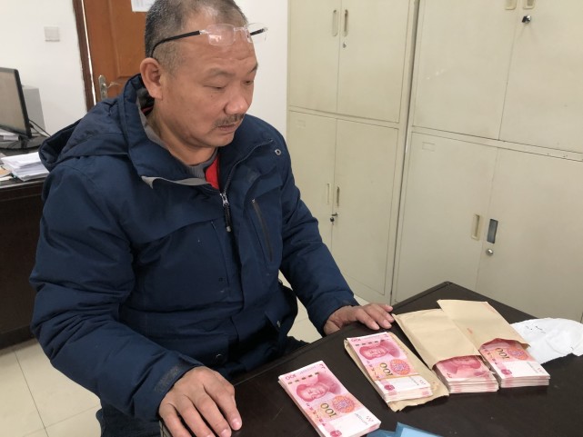 给农民工发的35万工资弄丢了还好找回来了