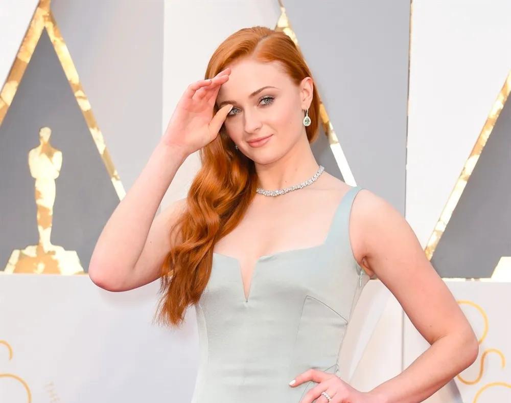 索菲特纳x战警黑凤凰欧洲金发美女代表