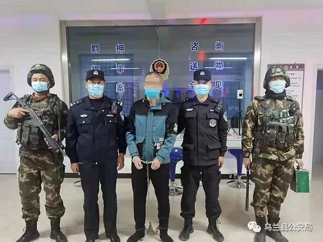 2021年12月30日,乌兰县看守所前往西宁东川监狱投牢1名服刑人员,顺利