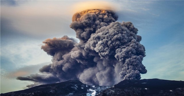 有人認為,黃石火山一旦爆發,將會使美國進入