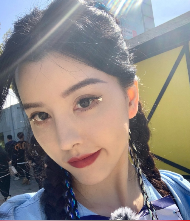 风波后,by2姐姐孙涵发文透露妹妹近况,目前还在医院治疗_腾讯新闻