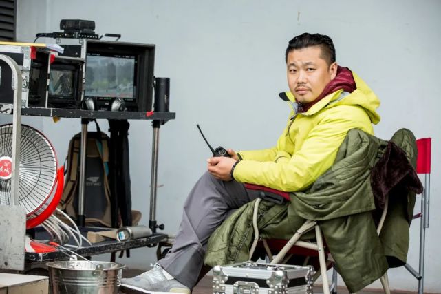 殷飞他是《绝地反击》《胜算》《不说再见》《红果果金担担》的导演