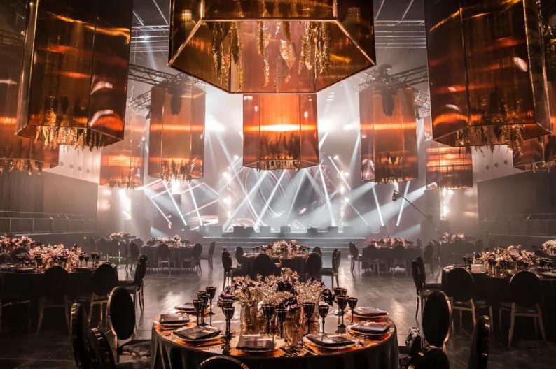 昆明婚宴酒店排行榜大全_提前一年预订都有困难!昆明有的婚宴酒店,订单增长了70%左右……(2)