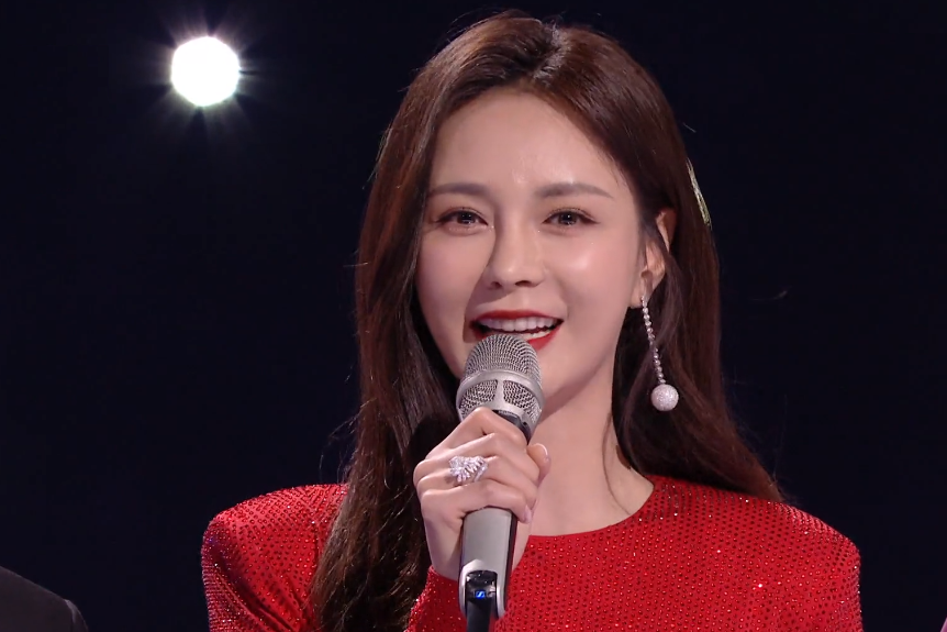 相较于往年,湖南卫视跨年晚会给人最大的印象是:主持人阵容发生了天翻