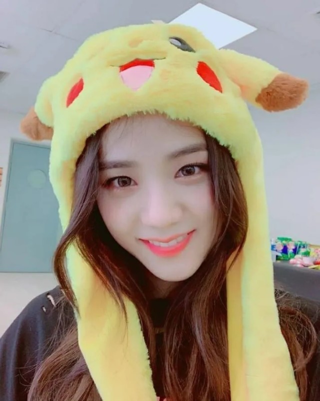 金智秀自拍美图之皮卡丘姬苏特辑
