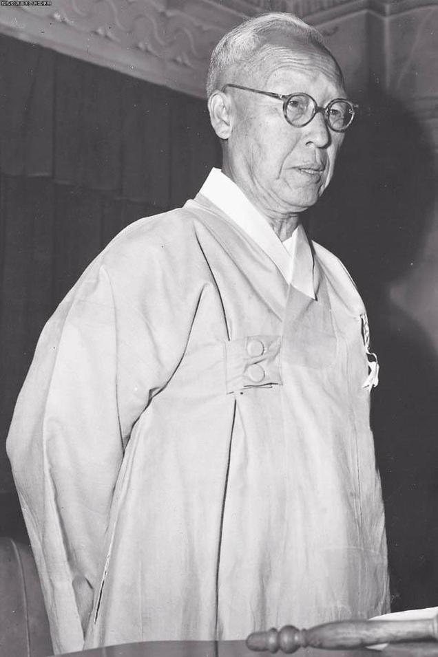 朝鲜战争拖住美国下水并阻挠停战的李承晚最后的结局怎样