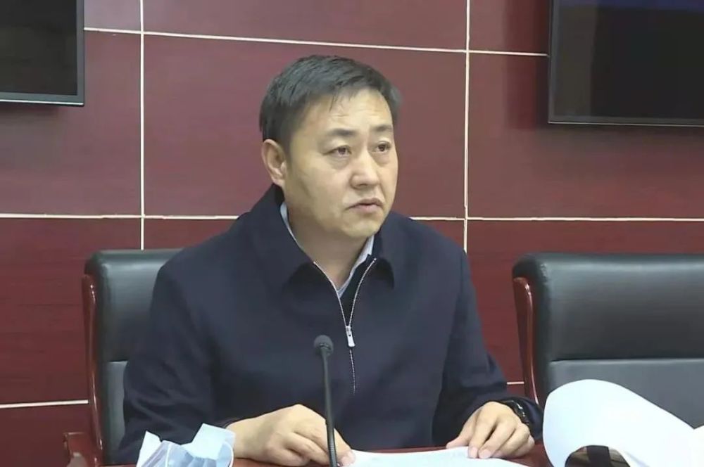 洛川县认真贯彻落实全省疫情防控工作视频会议精神