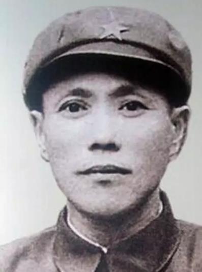 西路军3个军长只活了他1个后第1个率部抵达东北成开国中将