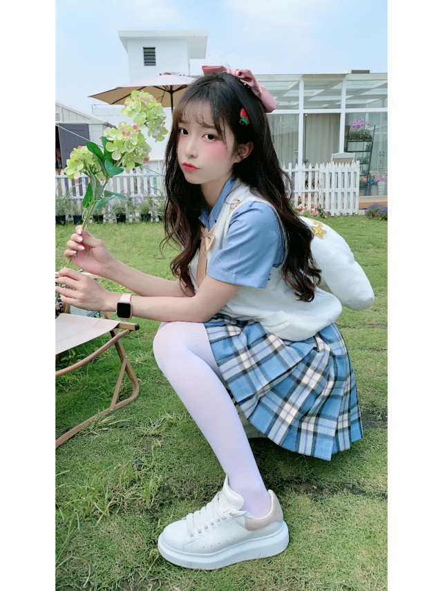 又纯又欲的jk白丝