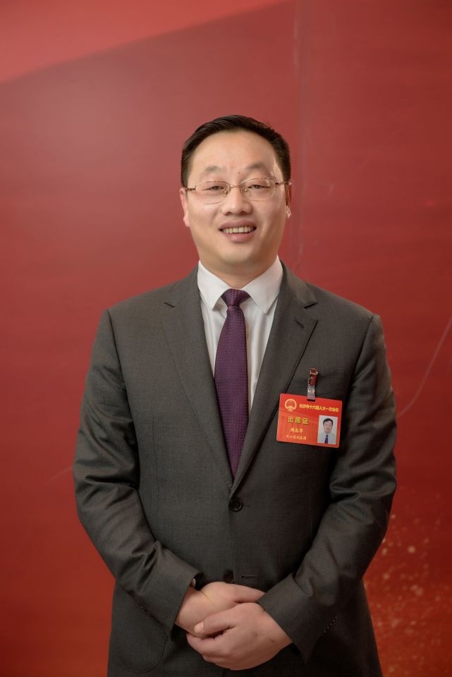 长沙市天心区委副书记,区长周志军:产业强则经济强,产业兴则百业兴.