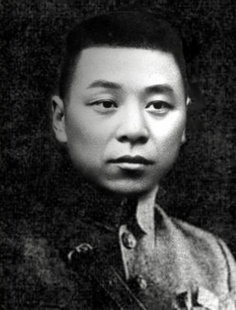 傻儿司令范绍增1949年起义后结局如何建国后官至副部长