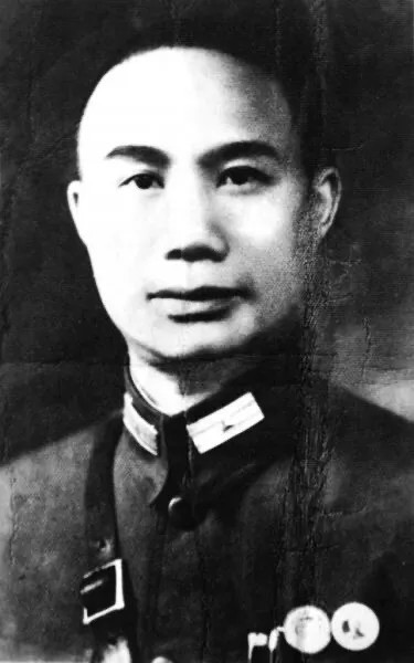 吴继光中将,国军第74军58师174旅旅长.