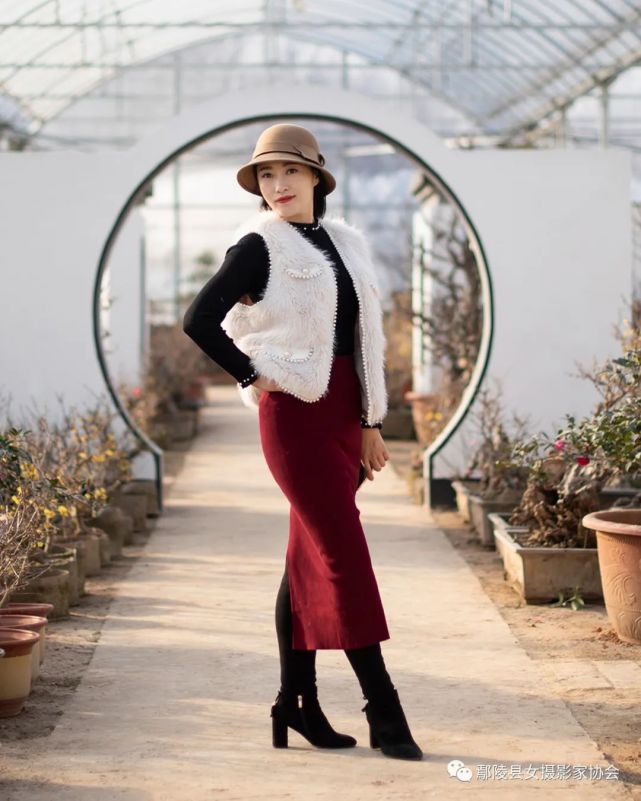 鄢陵蜡梅开了,快看美女们拍的!