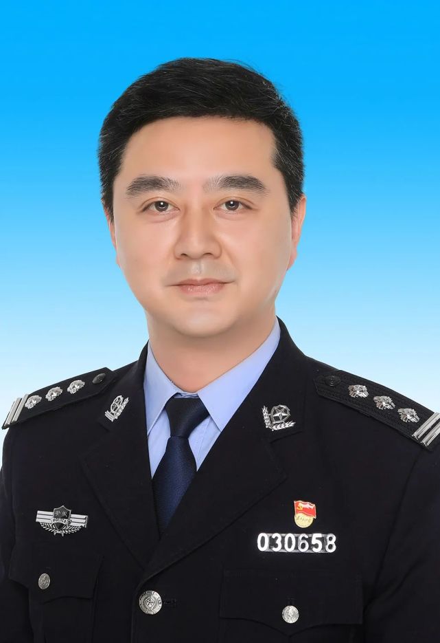 储爱华昂朝坤余飞副县长:余飞,昂朝坤,储爱华,陈浩浩,杨安乐,孟文俊