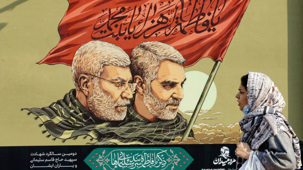 伊拉克武装组织哈希德(hashed al-shaabi)的支持者高呼"美国去死"口号