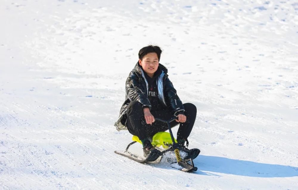 滑雪新手来说是很大的福利哦古淮河戏雪乐园在古淮河戏雪乐园不仅有