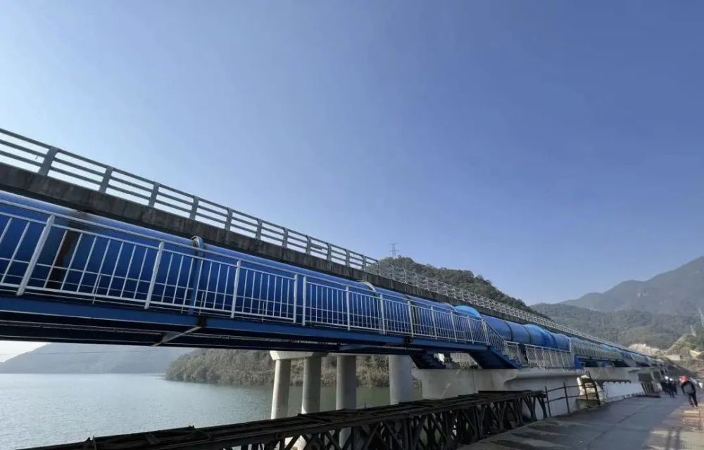 台州市朱溪水库长潭输水隧洞今日贯通