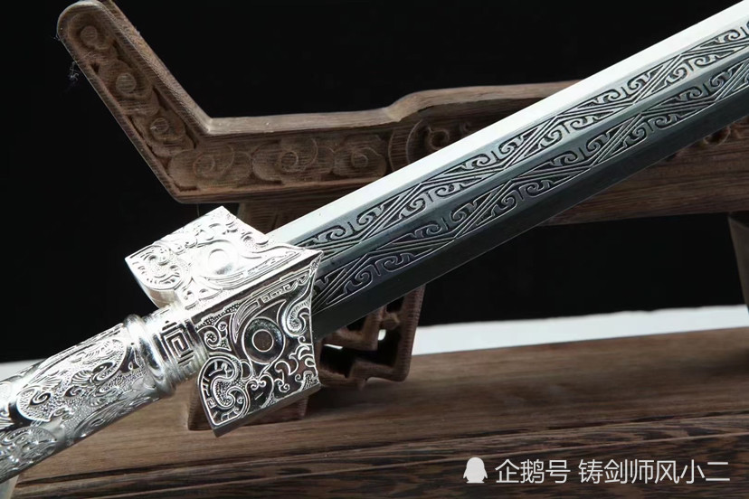20寸合金銀色龍魂漢剣 古兵器 武具 刀装具 日本刀 模造刀 居合刀-