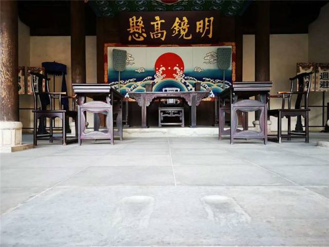 蒋士铨慧眼识凶的故事,也随之流传开来.