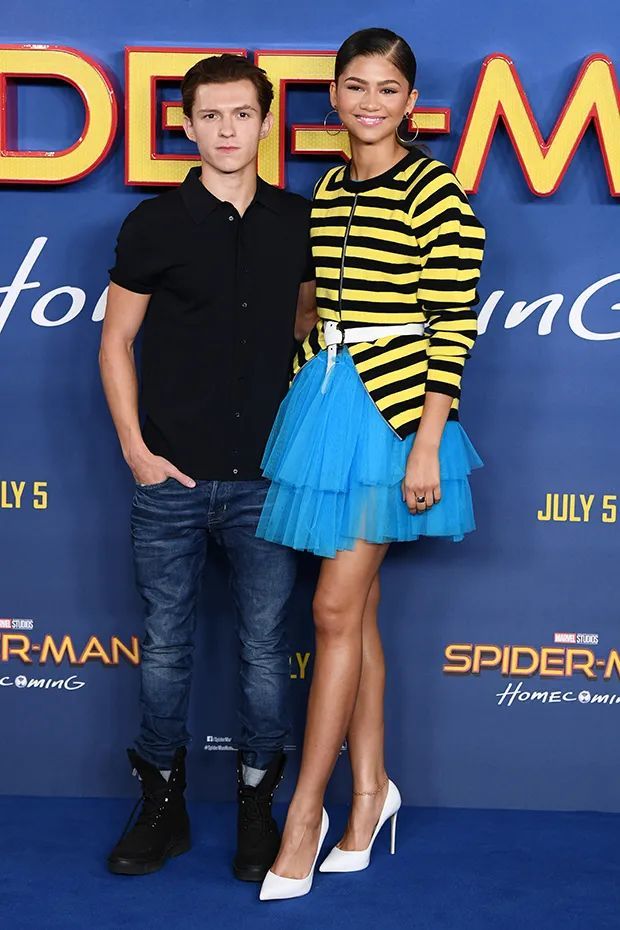 赞达亚23岁盘下400w美元加州阳光豪宅活成不靠王子的灰姑娘真帅