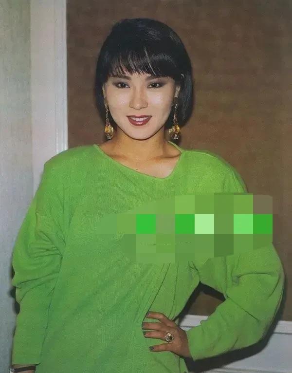 魏秋桦1958年出生香港祖籍四川她演的中年黄蓉挺美的