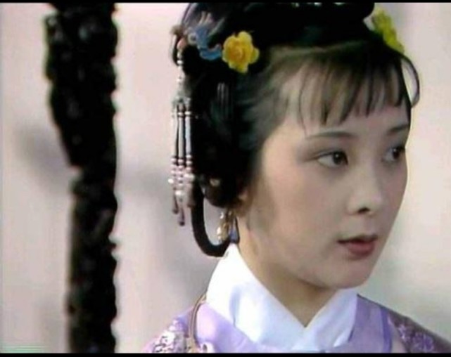 红楼梦四姑娘惜春亲情的缺失性格的孤介