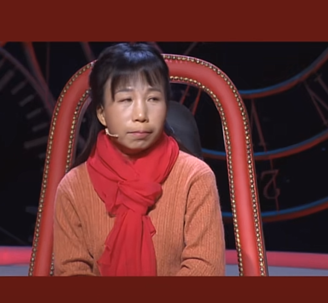 段若涵三岁的时候,其他小朋友都上幼儿园了,她也吵着要上学,因为小