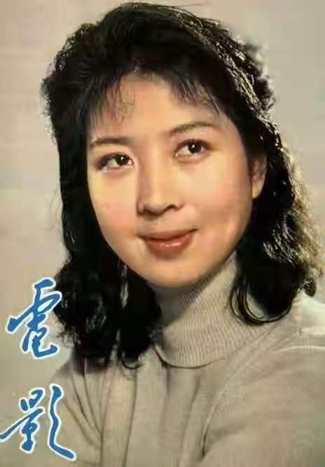 80年代当红女星吴海燕,人称"上影一枝花,如今过得怎么样了?