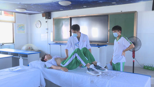 高考体检是裸检吗医生看了这些传闻哭笑不得医生谣言害死人呐