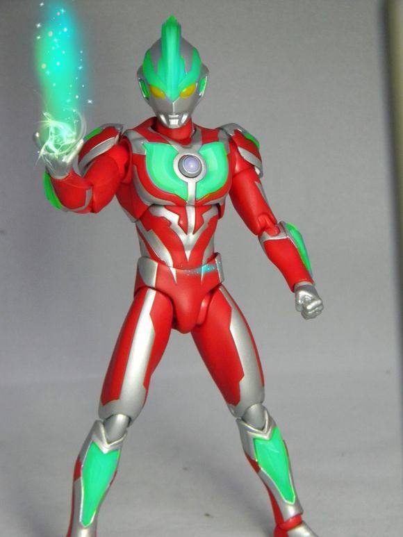 银河虽然被黑粉称为led奥特曼但是他的战斗技能真的太强大了